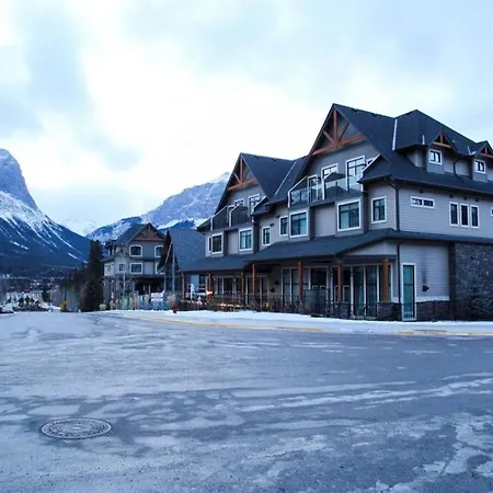 Windtower Lodge Queen Bed Suite-Ugparking&Walking2Dt Canmore Extérieur photo